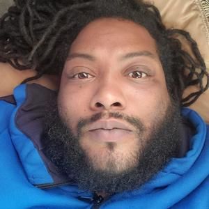 Meet your Posher, Gregory